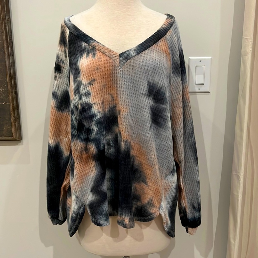 NWT En Crème Tie Dye Waffle Top